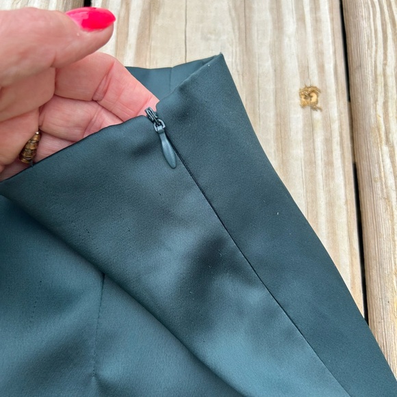 Zara Womens XL Dark Green Satin Mini Skirt Asymmetrical Blogger Fave - Picture 7 of 12